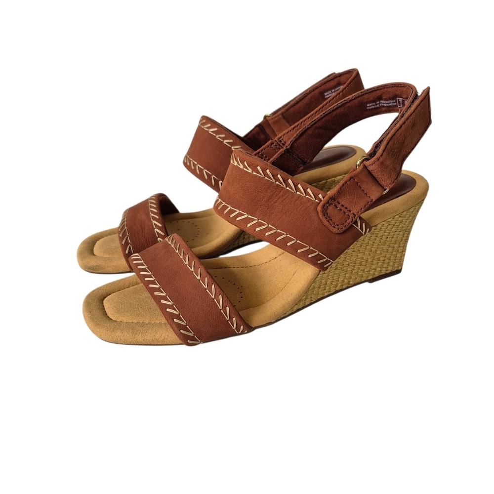Clarks Kyarra Rose Nubuck Wedge Sandals Rusty Brown Color